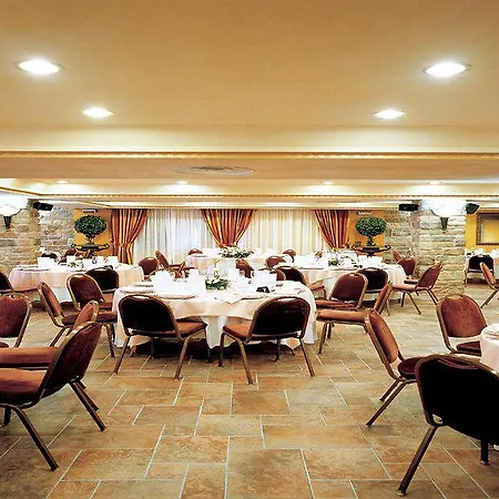 Отель Nh Deusto 3*