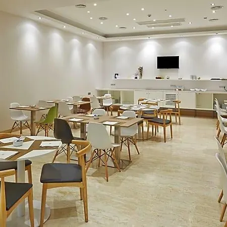 Nh Deusto Готель