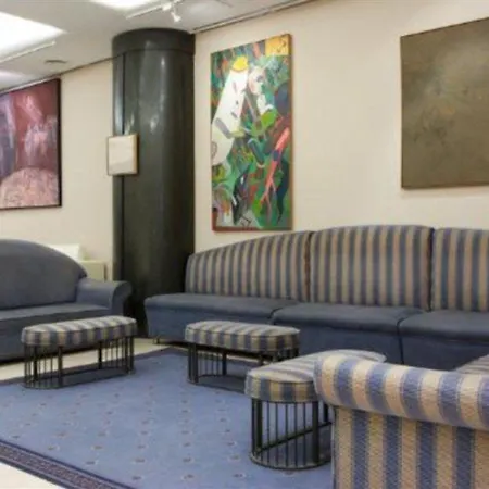 Nh Deusto מלון 3*