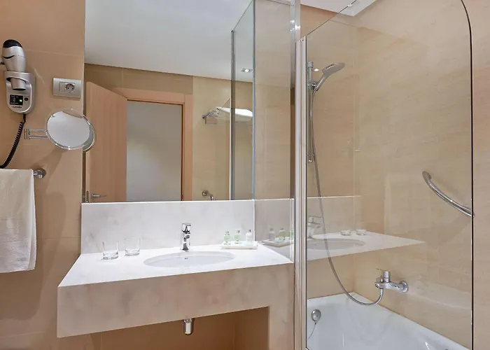 Hotel Nh Deusto Bilbao